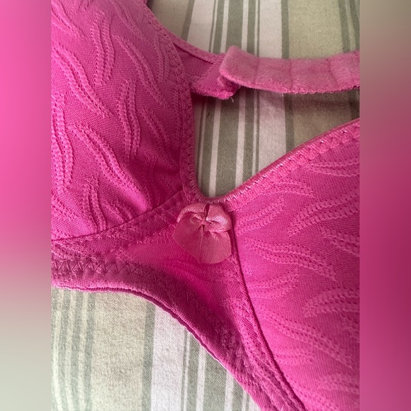 Pink 30B Bra - Picture 3 of 6